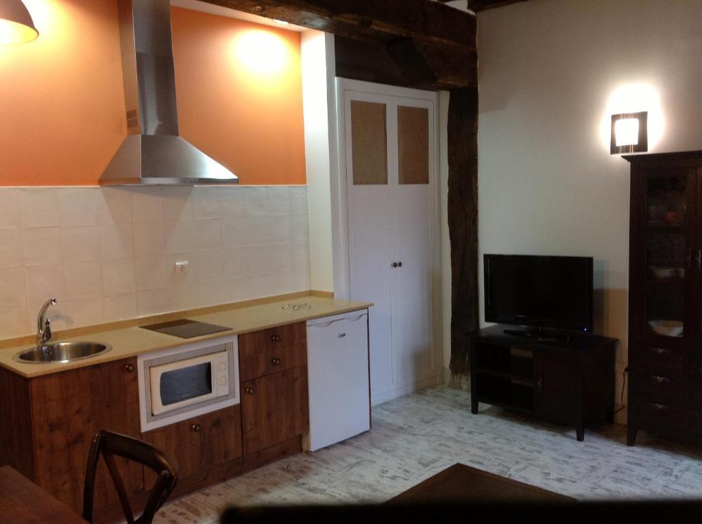 Apartamentos Rurales La Villa De Piedra Cartes Room photo