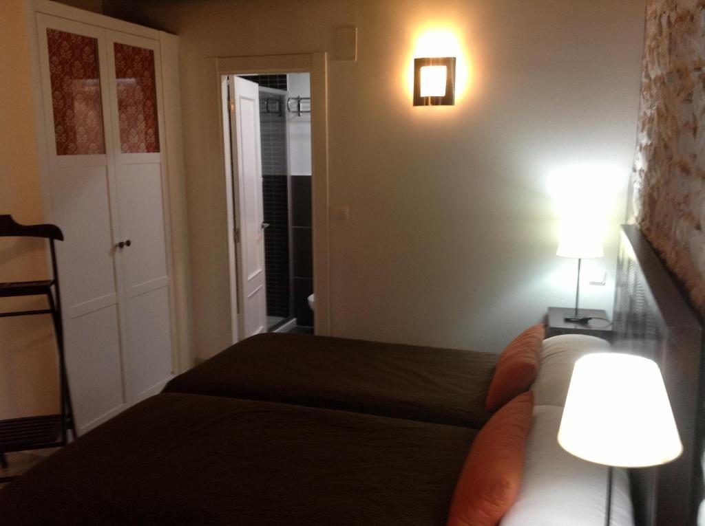 Apartamentos Rurales La Villa De Piedra Cartes Room photo