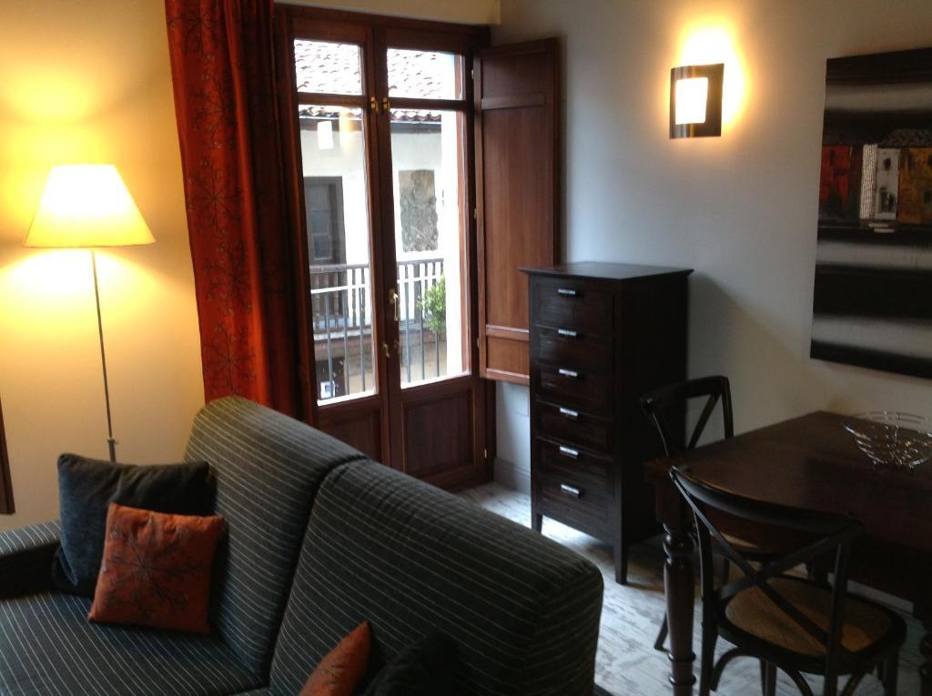 Apartamentos Rurales La Villa De Piedra Cartes Room photo