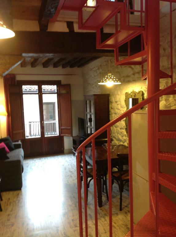Apartamentos Rurales La Villa De Piedra Cartes Room photo