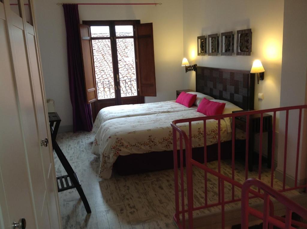 Apartamentos Rurales La Villa De Piedra Cartes Room photo