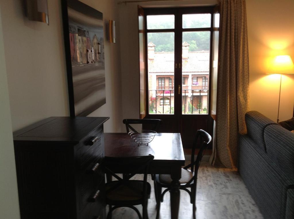 Apartamentos Rurales La Villa De Piedra Cartes Room photo